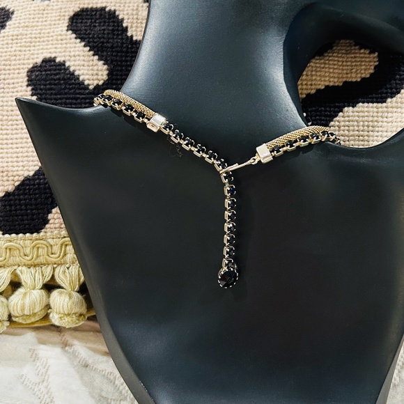 D8-Vintage Signed WEISS Gold Mesh & Black Rhinestone Necklace & Bracelet Set - Picture 6 of 10